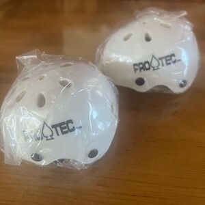 Pro-Tec White Mini Full-Cut Helmet Keychain Set of 2